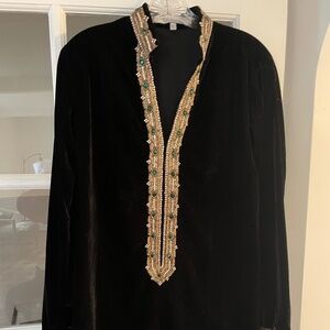 Bella Tu size XL stunning velvet tunic style top with embroidery & embellishment